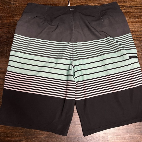 O’Neil board shorts - Picture 2 of 3